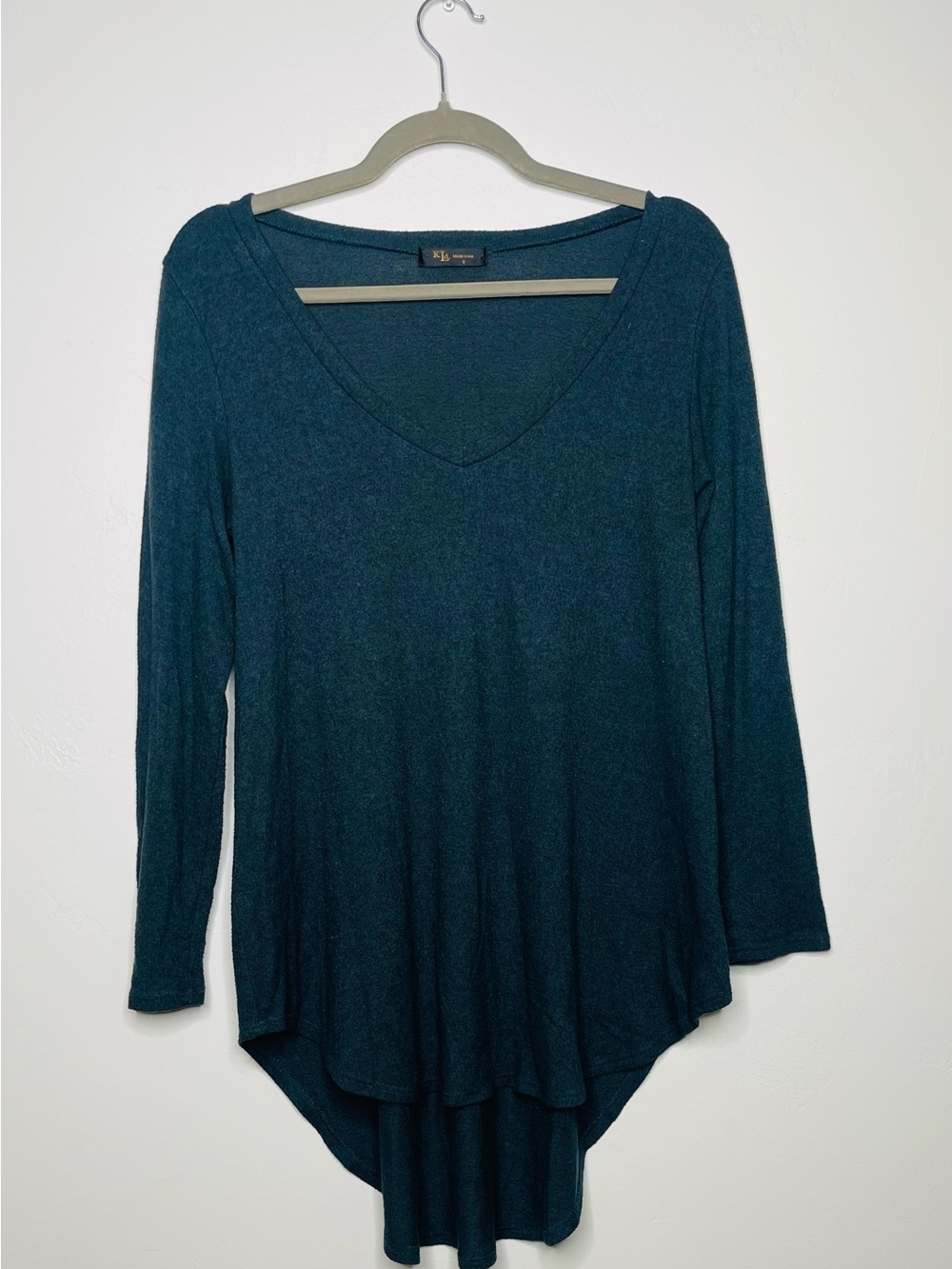 KLD Teal V-Neck High-Low Long Sleeve Top